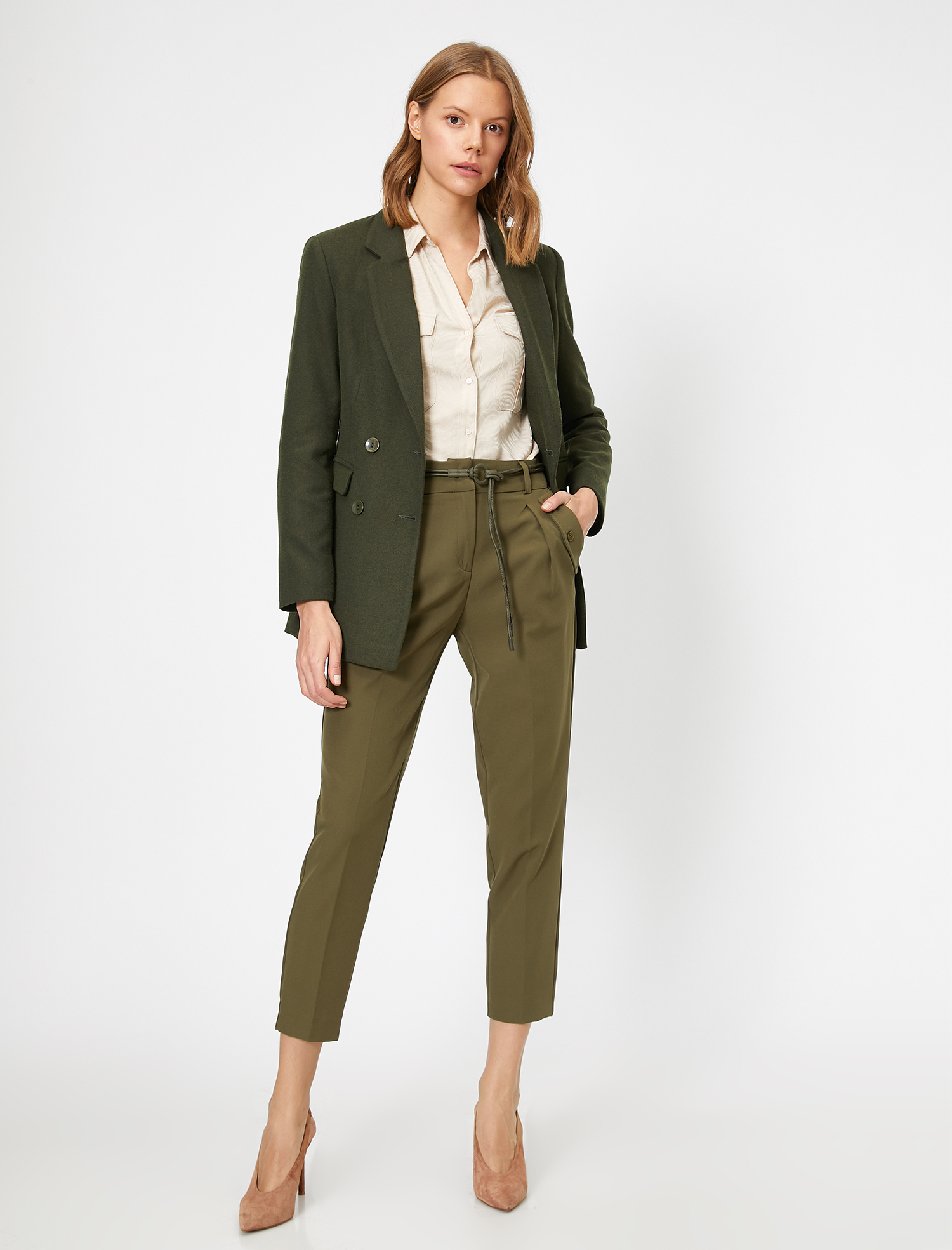   Kemer Detaylı Pilili Pantolon