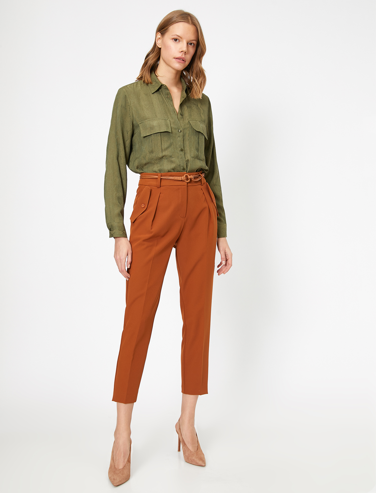   Kemer Detaylı Pilili Pantolon