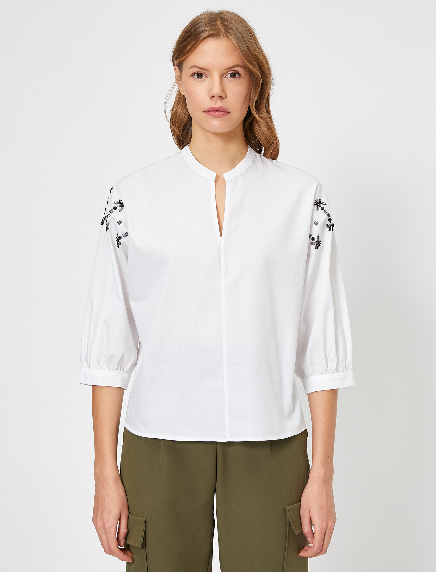   Taş Detaylı Poplin Bluz