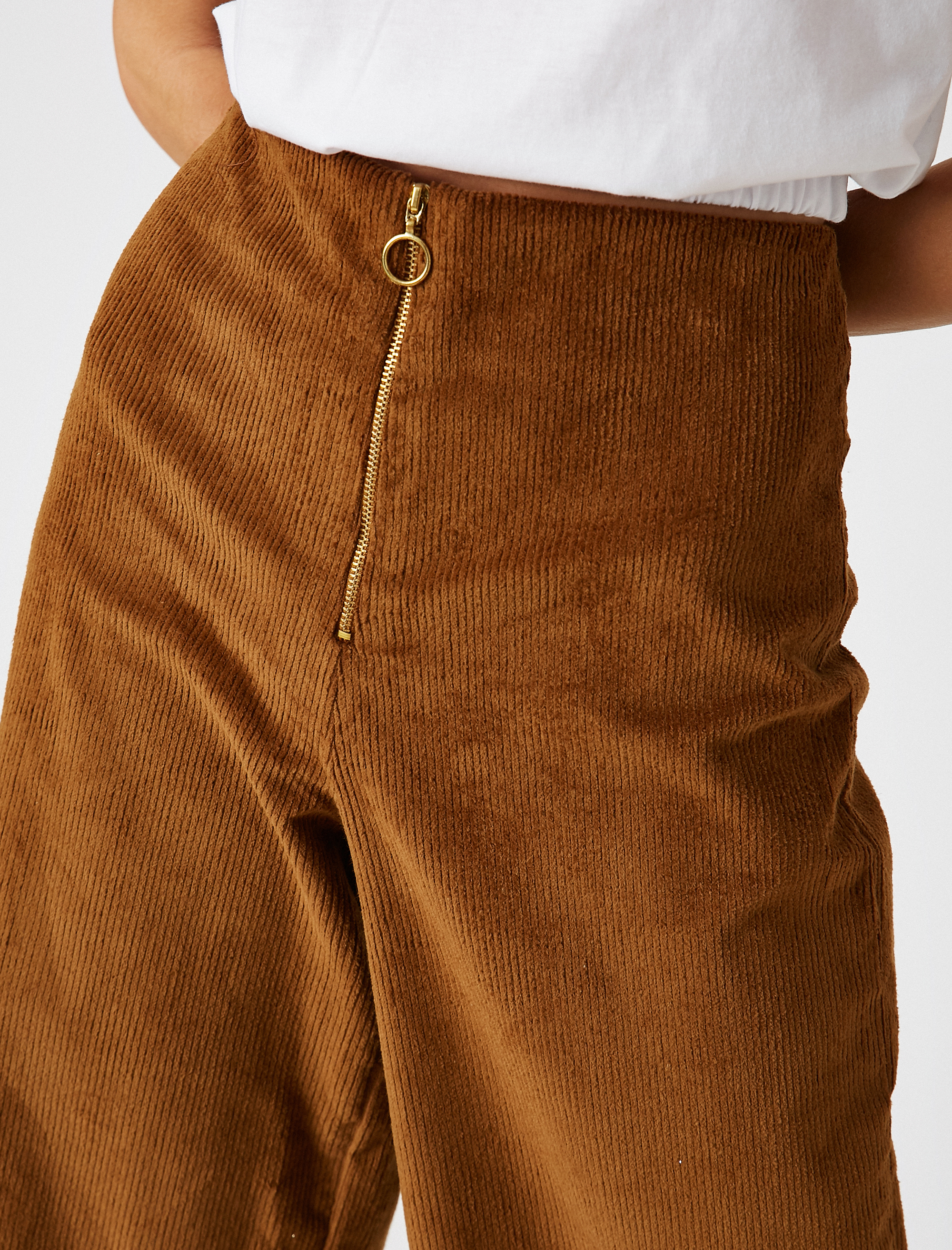   Fermuarlı Fitilli Kadife Geniş Paça Pantolon