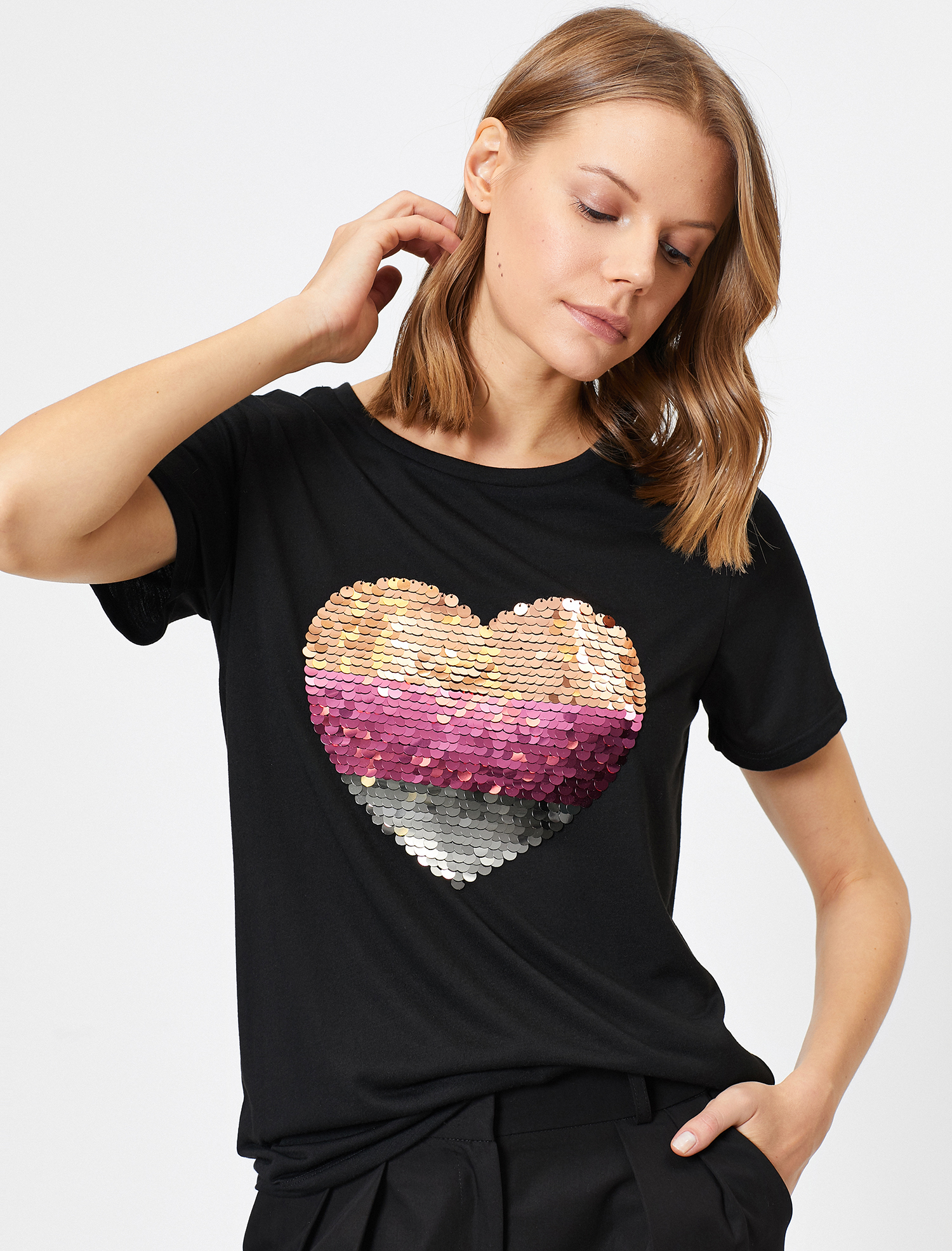   Pul Payet Baskılı Bisiklet Yaka Tişört