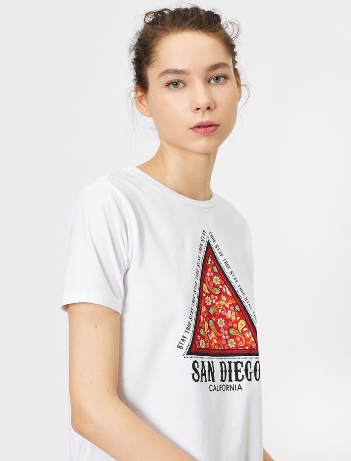  Yazılı Baskılı Tişört