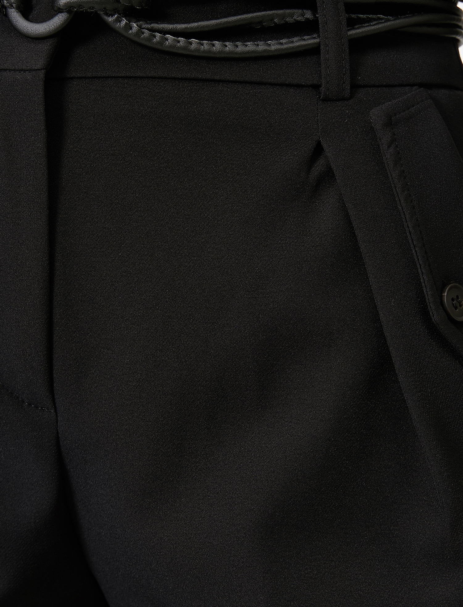   Kemer Detaylı Pilili Pantolon