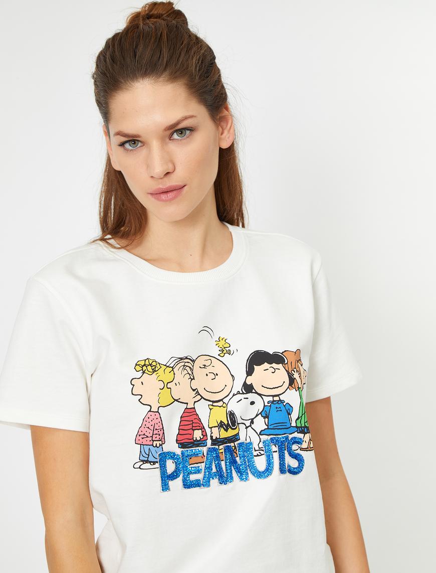   Snoopy Baskılı Lisanslı Pullu Kısa Kollu Tişört