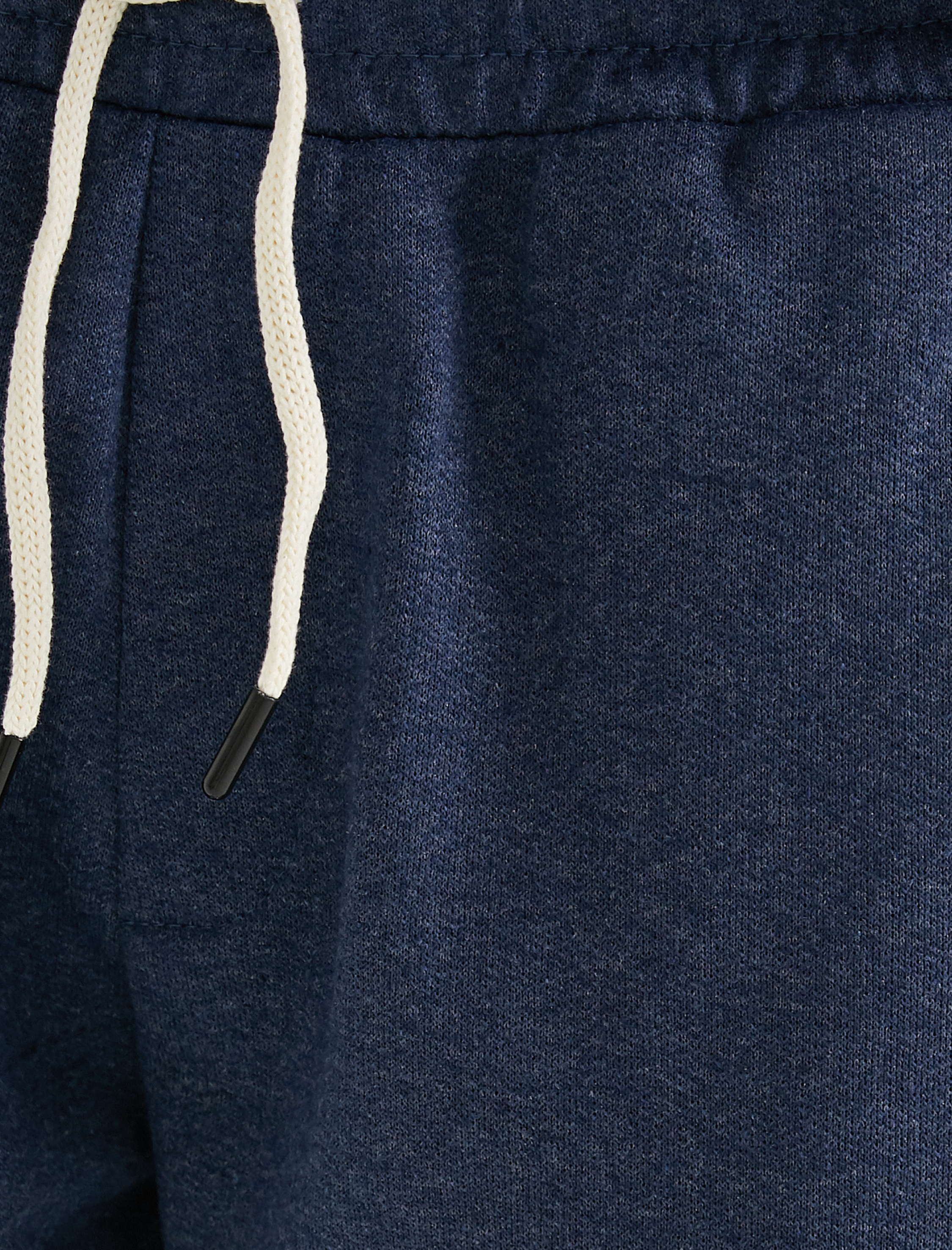 Belden Bağlamalı Bermuda Şort