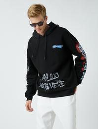 Baskılı Kapşonlu Oversize Sweatshirt Şardonlu