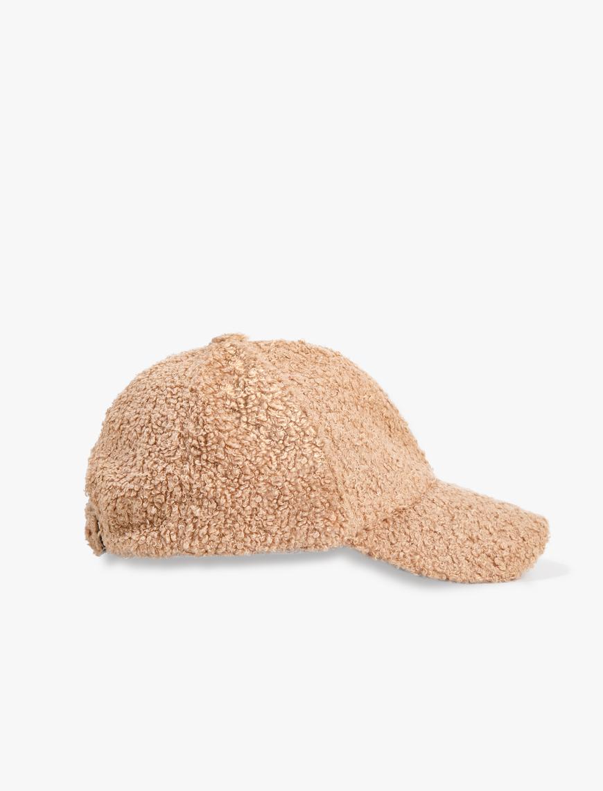  Kadın Peluş Kışlık Şapka