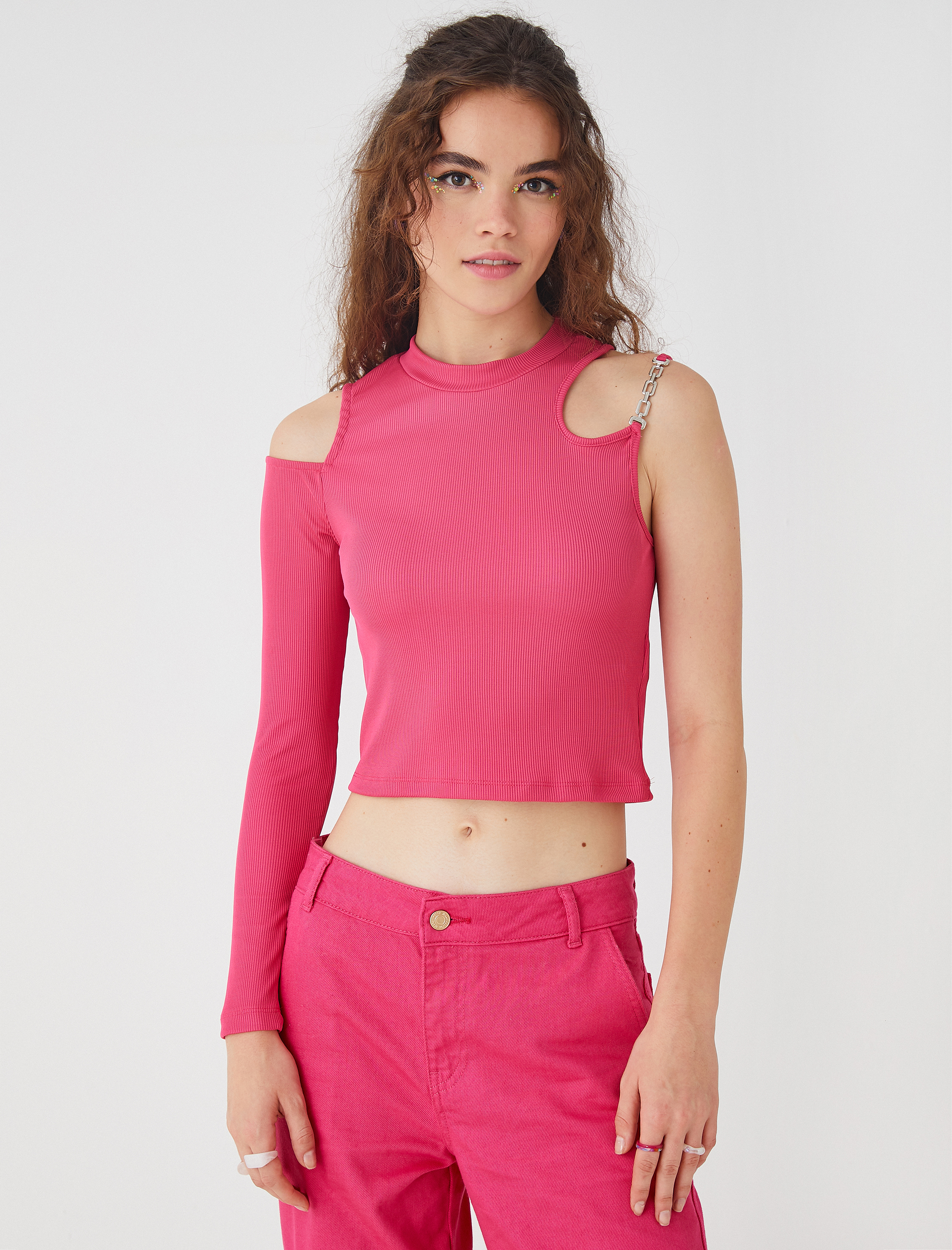   Tek Omuz Tişört Crop Uzun Kollu Pencere Detaylı