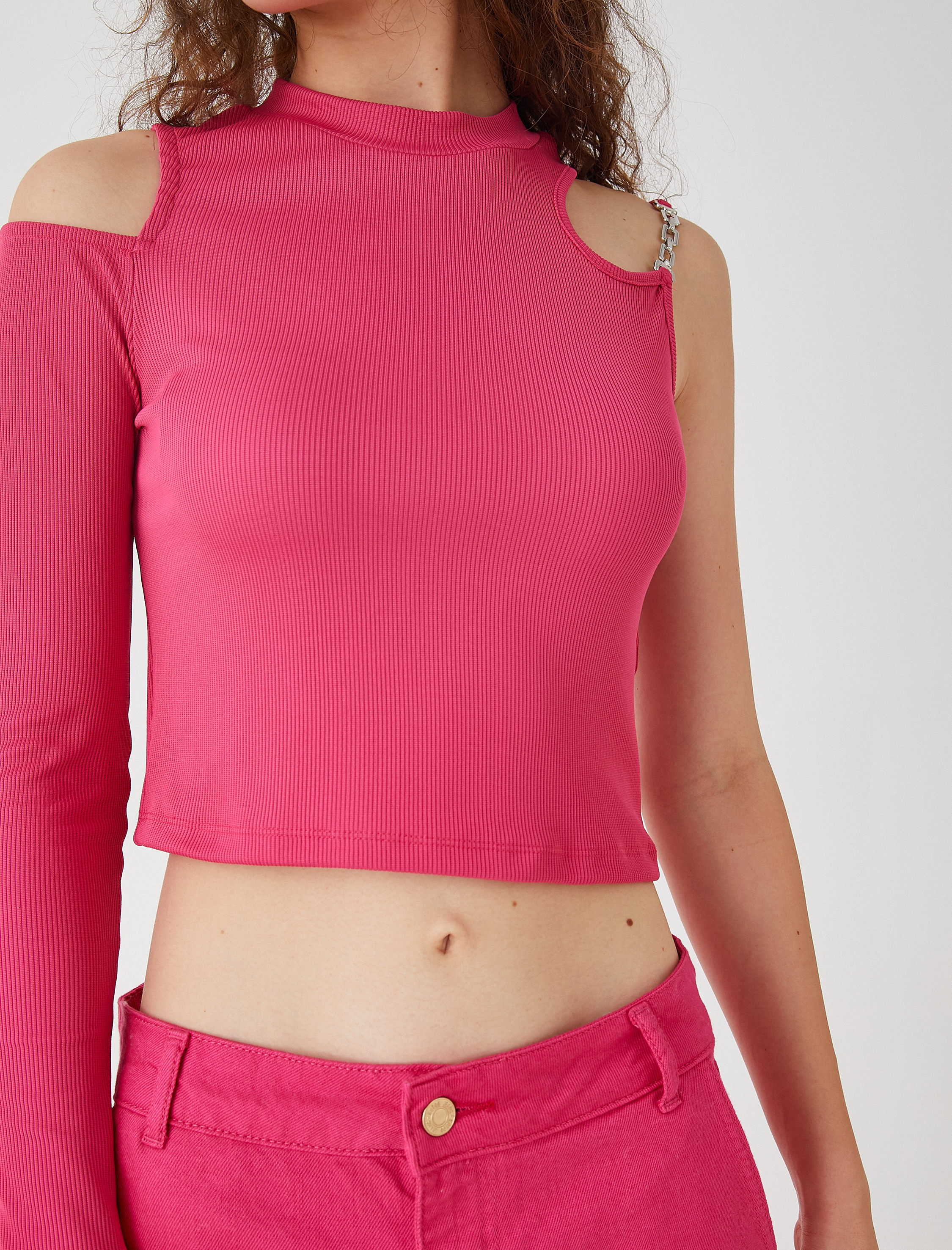   Tek Omuz Tişört Crop Uzun Kollu Pencere Detaylı