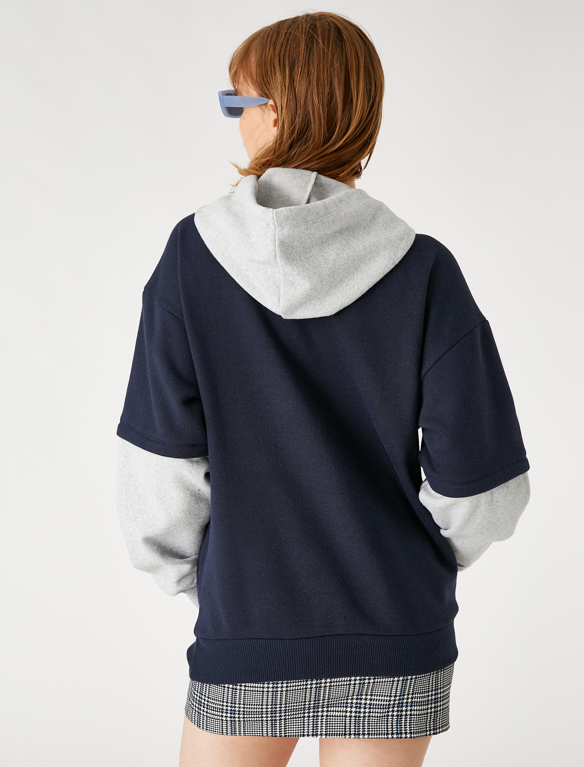   İşlemeli Kolej Sweatshirt Kapüşonlu Cepli