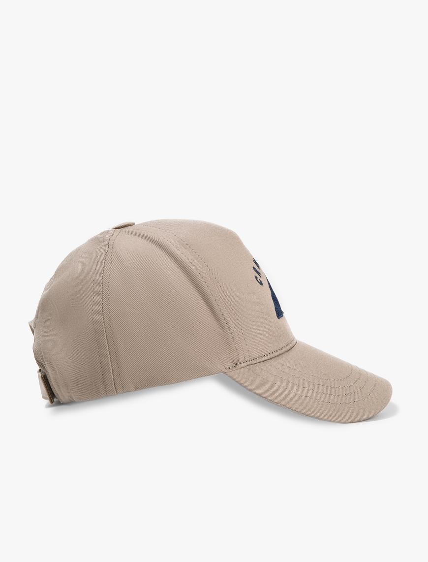  Erkek Slogan İşlemeli Cap Şapka