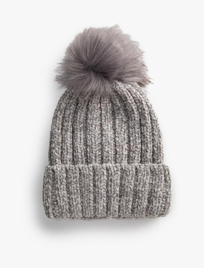 Kadın Ponponlu Örgü Bere