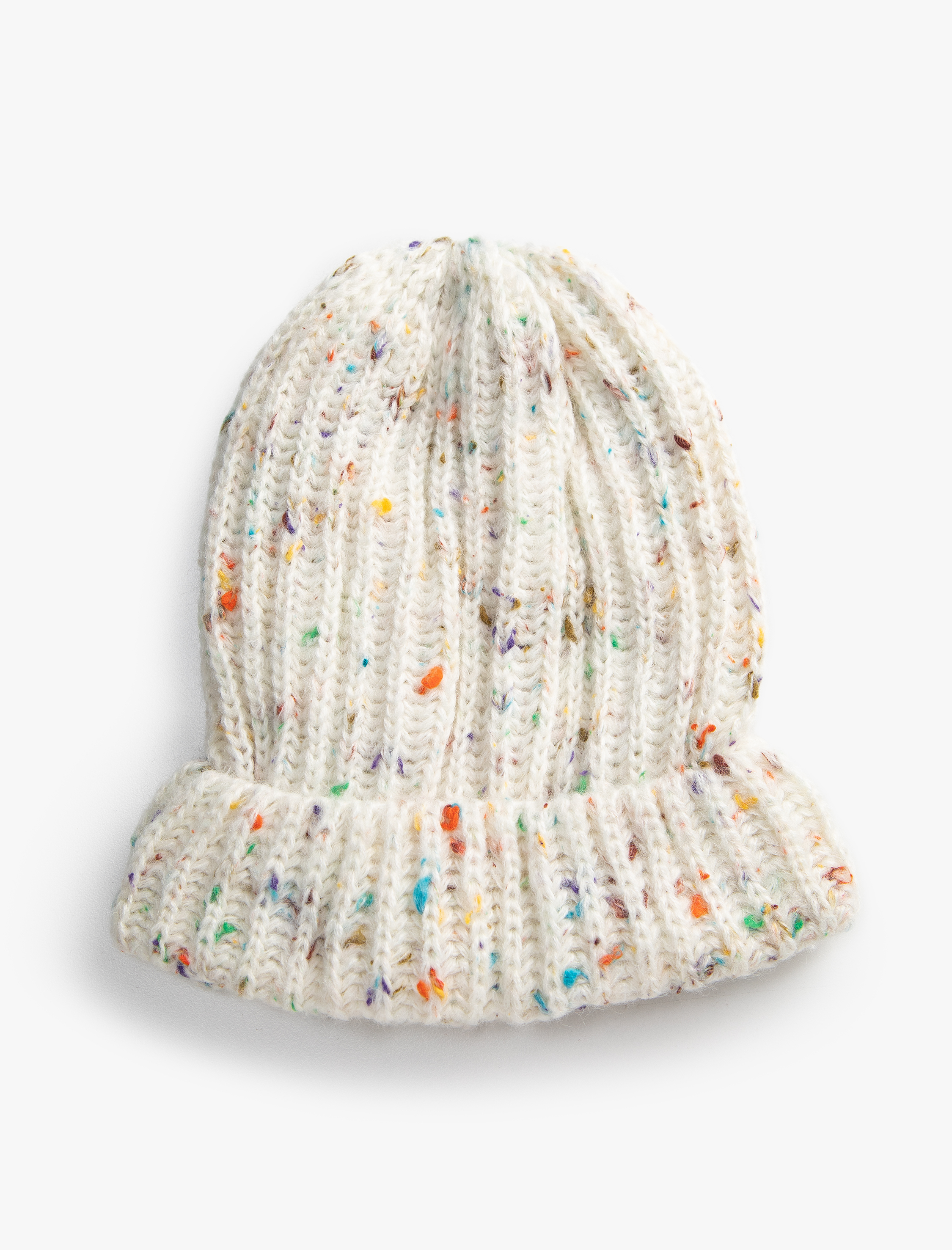  Kadın Lastikli Örgü Bere