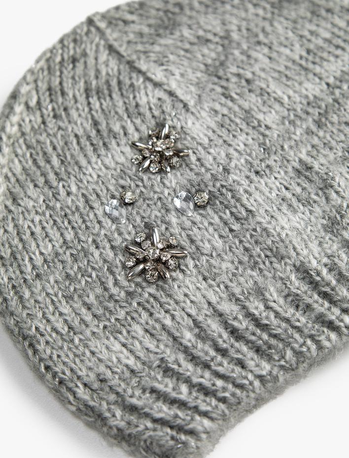 Kadın Boncuk İşleme Detaylı Bere