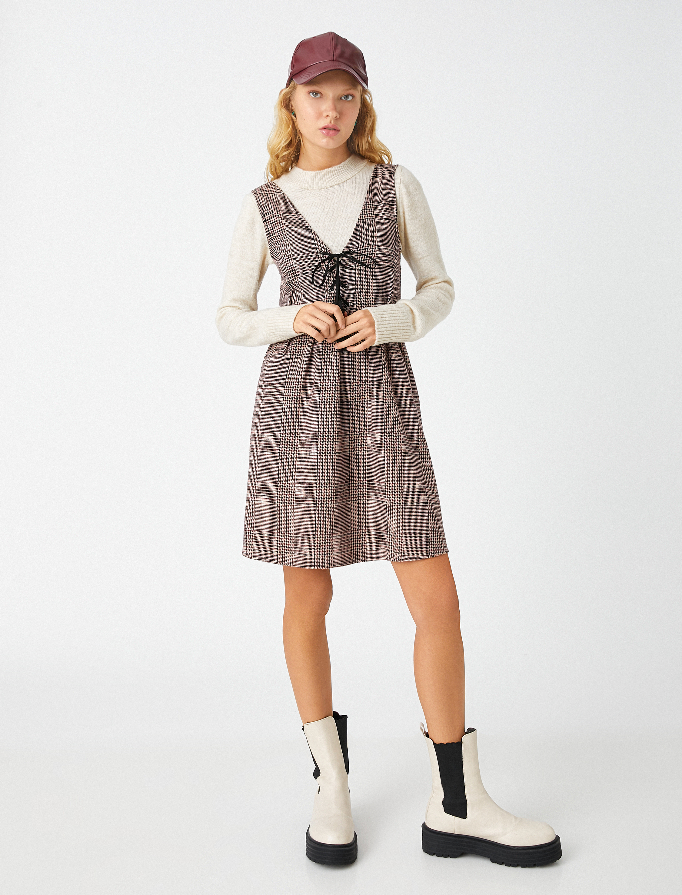   Desenli Salopet Elbise Püskül Detaylı