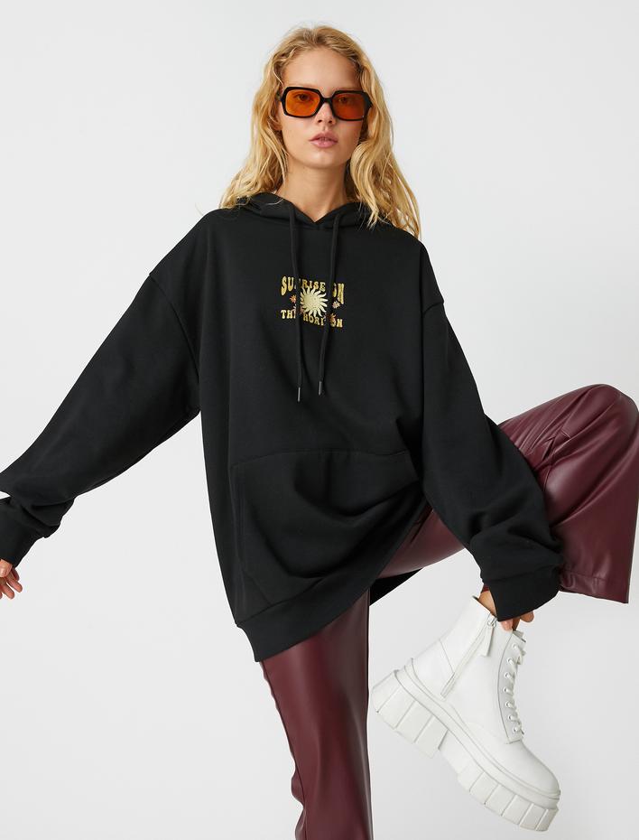  Oversize Sweatshirt Baskılı Kapüşonlu Cep Detaylı İçi Polarlı