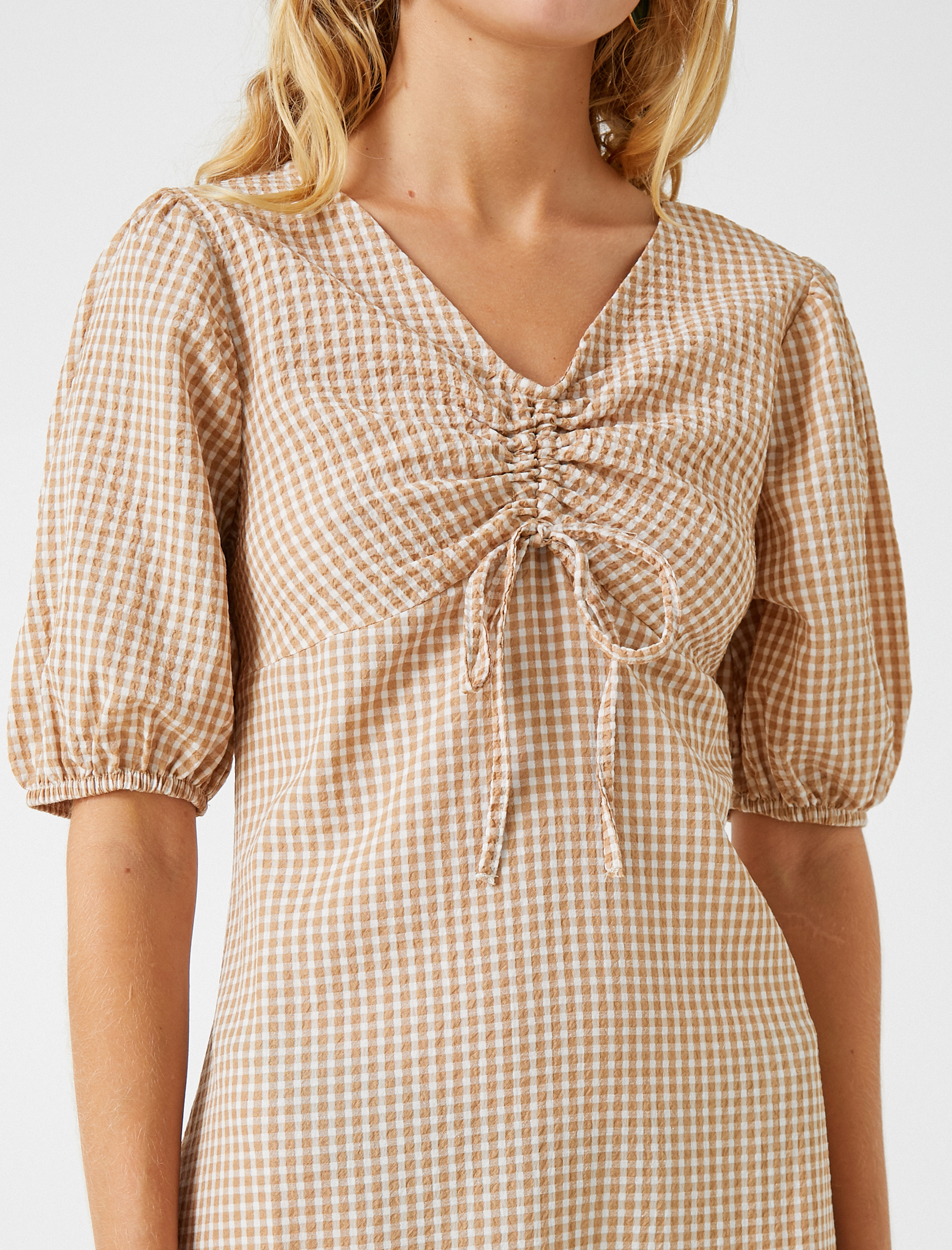   Balon Kollu Elbise Büzgülü V Yaka