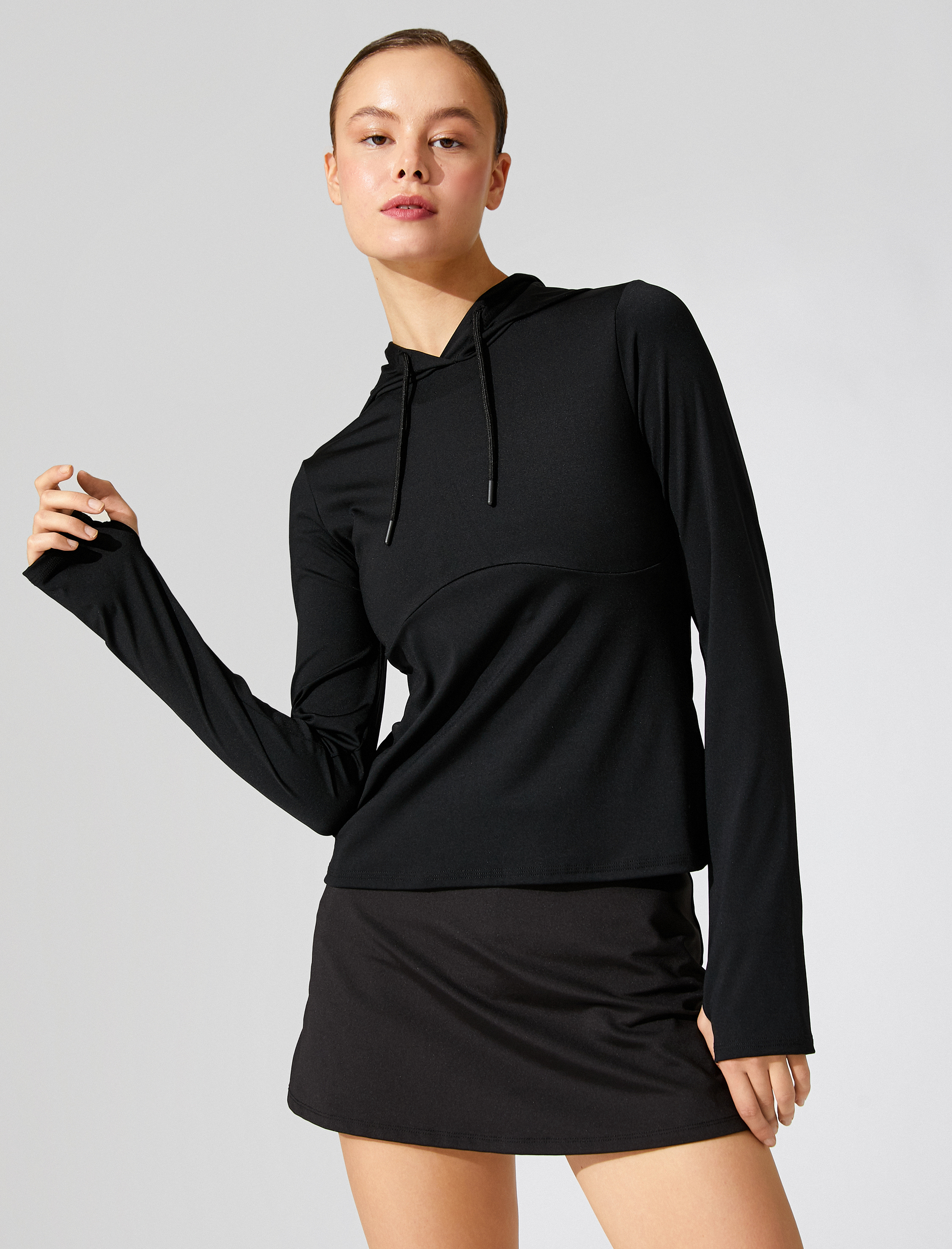   Kapüşonlu Spor Sweatshirt Hafif Kumaş İpeksi Dokulu