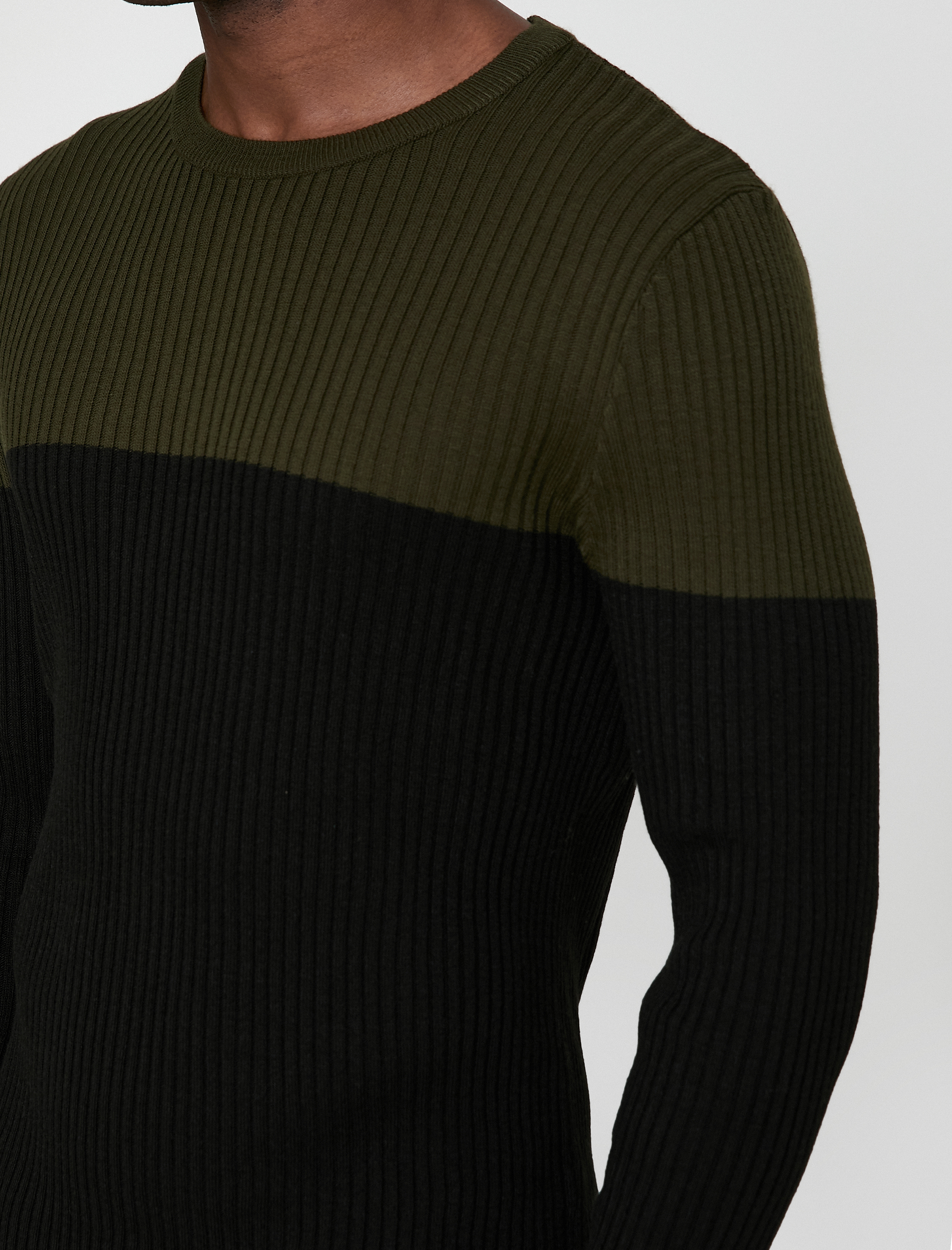   Basic Kazak Renk Bloklu Bisiklet Yaka