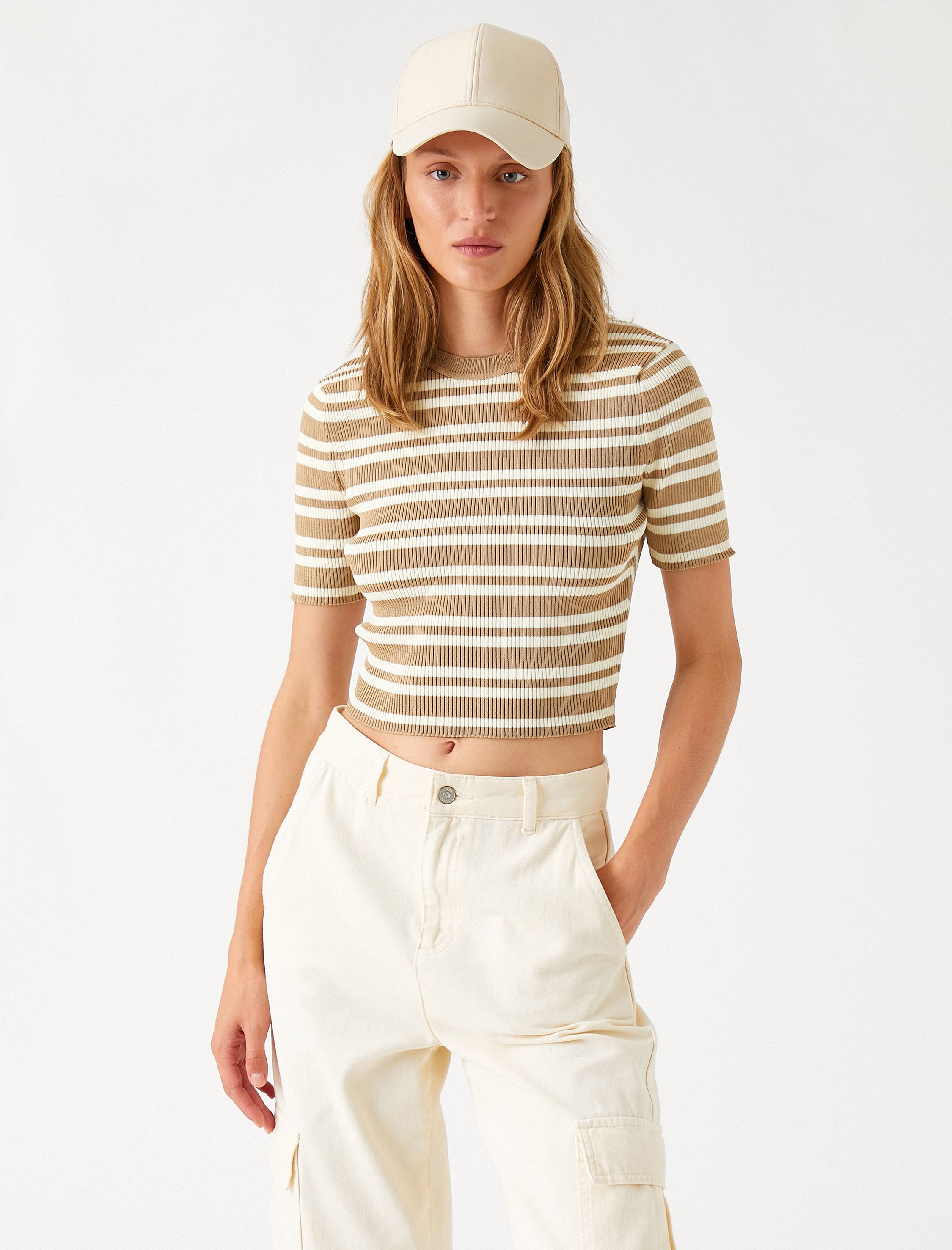   Crop Triko Kazak Kısa Kollu