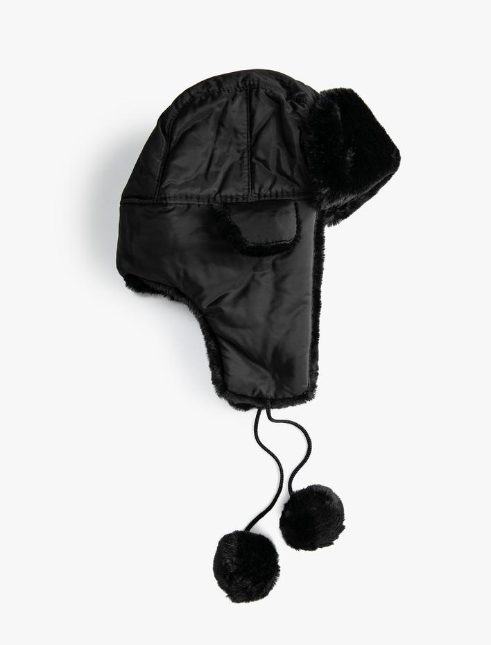 Kadın Ponponlu Pilot Şapkası