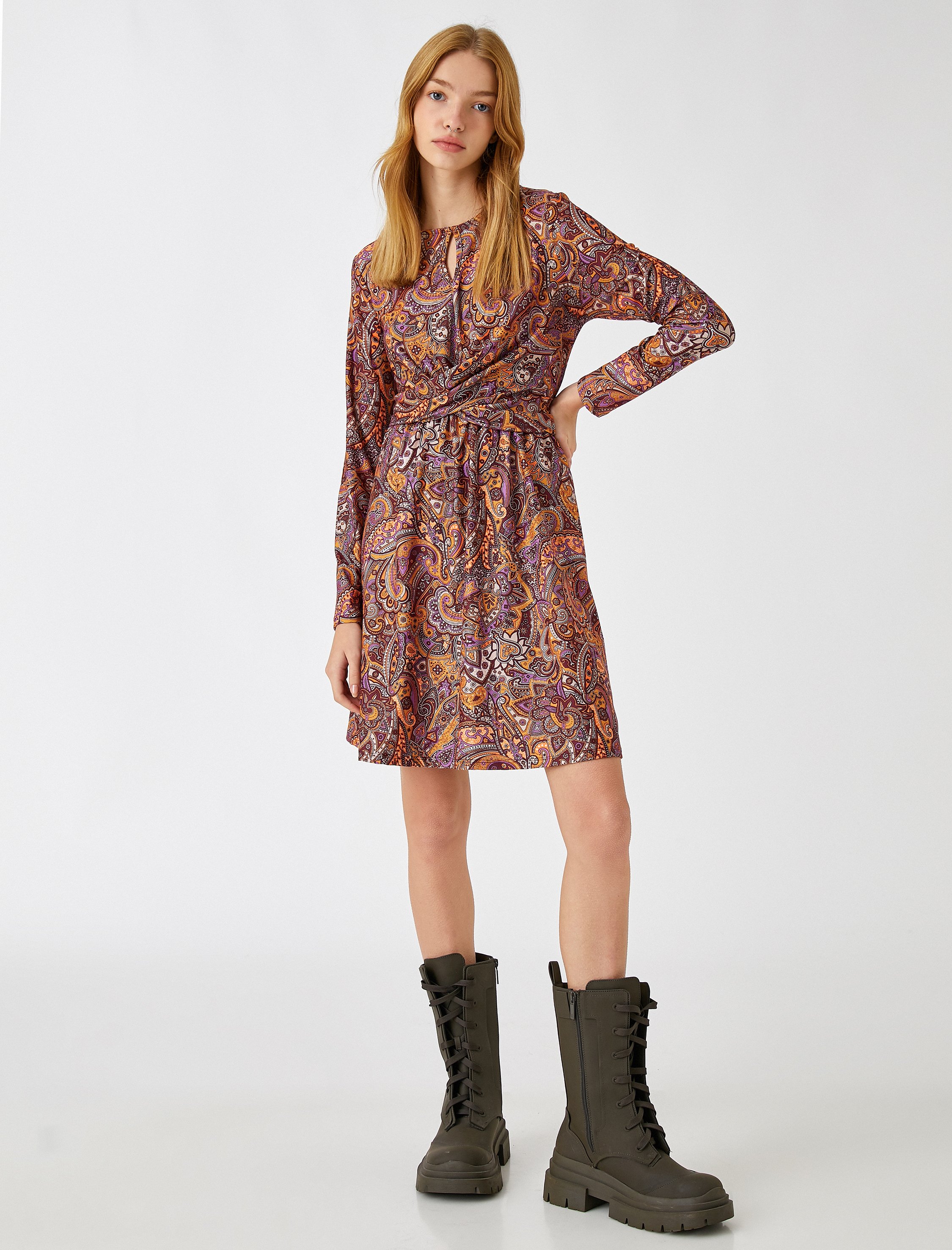   Kısa Kışlık Elbise Uzun Kollu