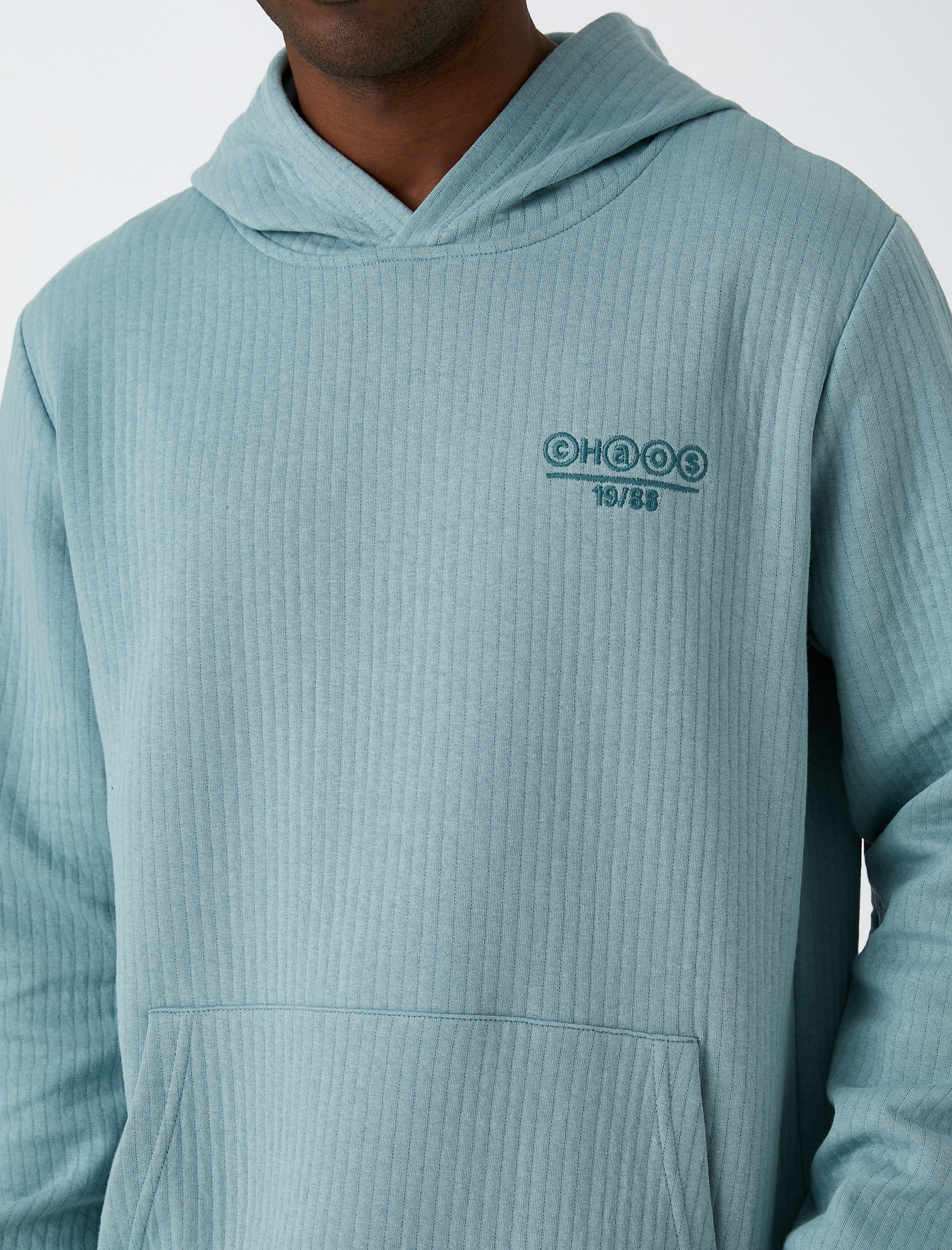   Slogan Baskılı Kapşonlu Sweatshirt Cep Detaylı