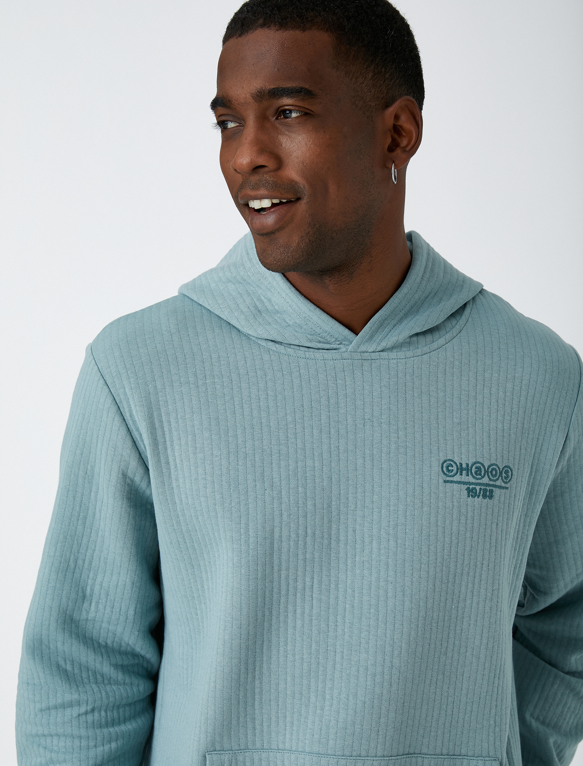   Slogan Baskılı Kapşonlu Sweatshirt Cep Detaylı