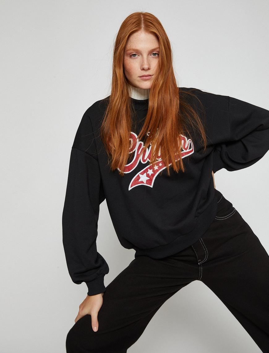   Bisiklet Yaka Sweatshirt İşlemeli