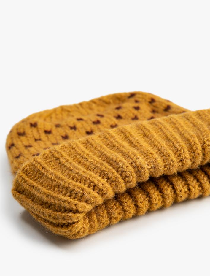 Kadın Lastikli Örgü Bere