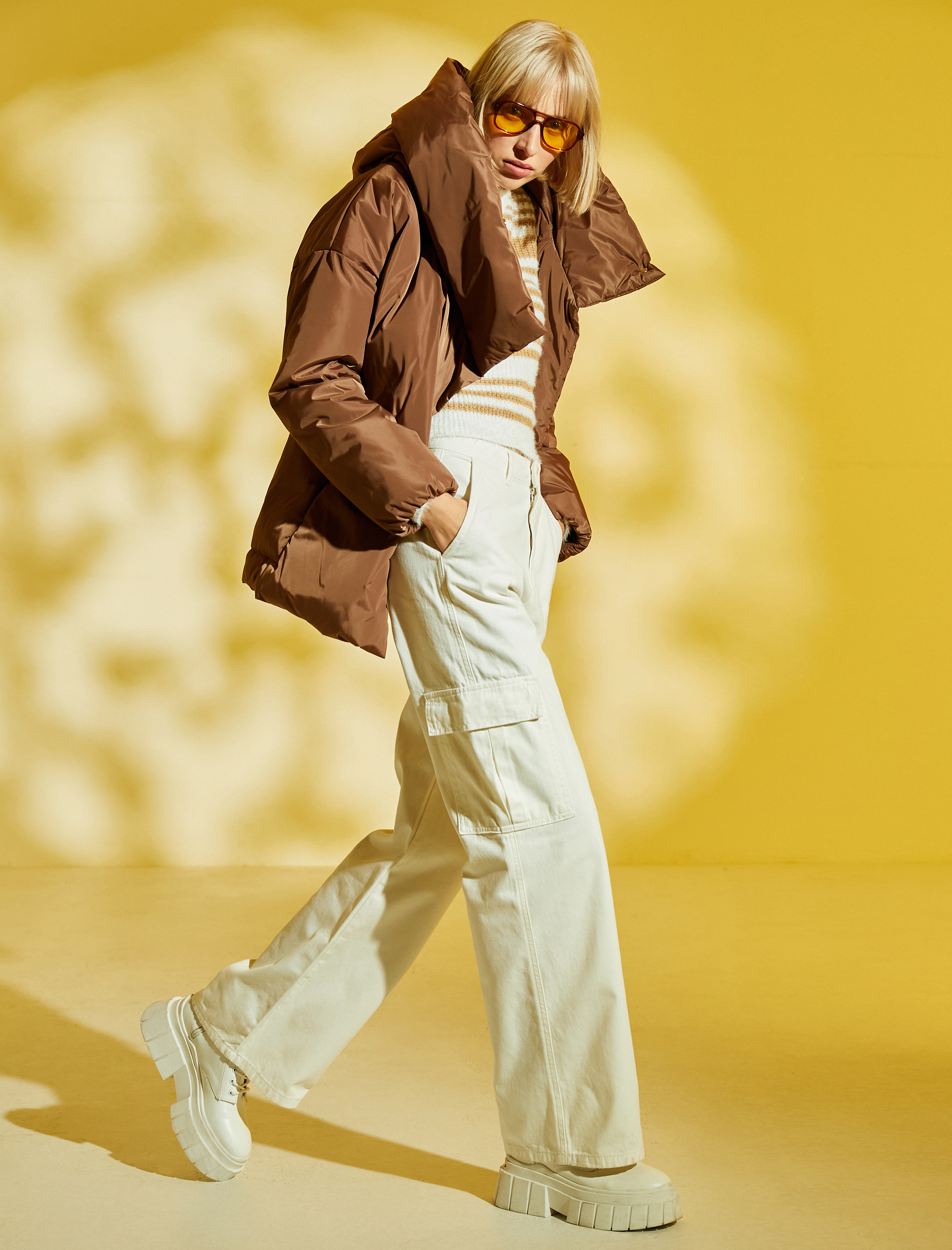   Şişme Mont Kapüşonlu Cep Detaylı