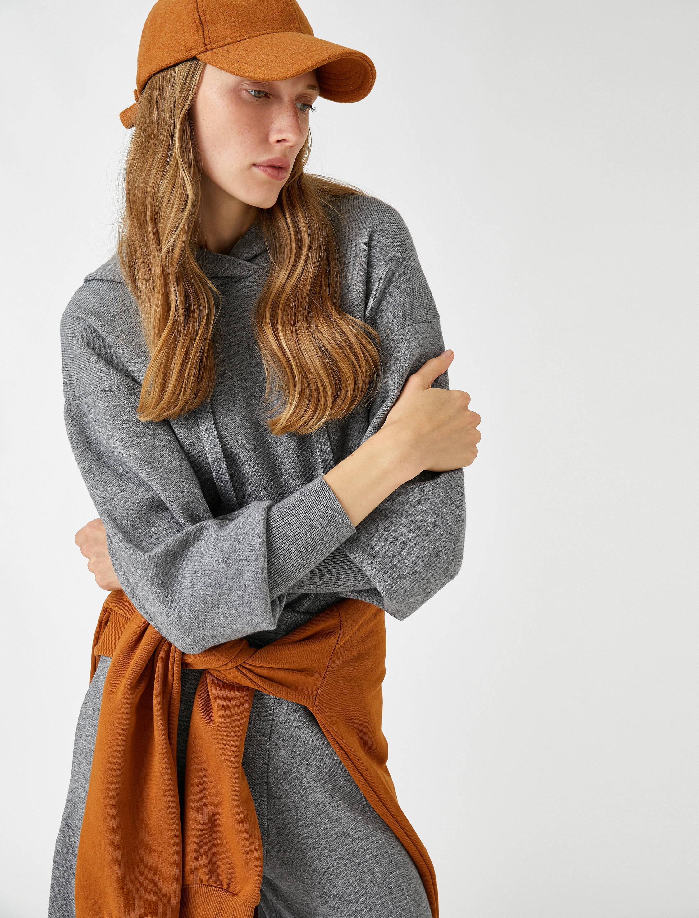   Kapüşonlu Basic Sweatshirt