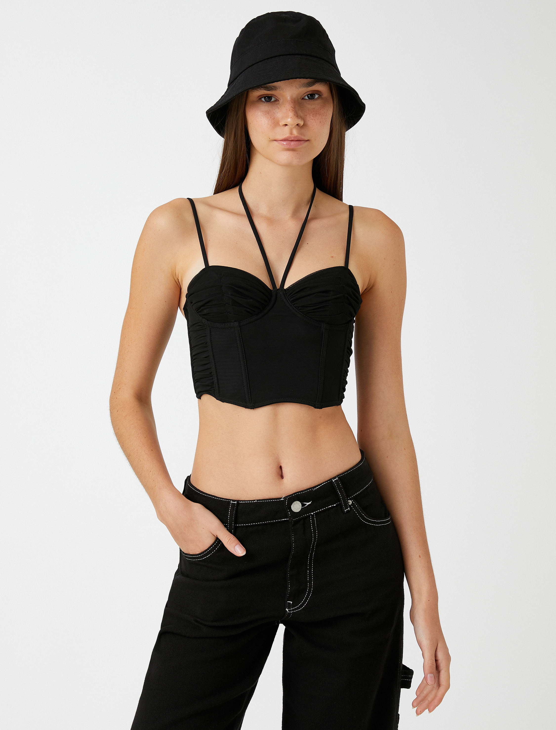   Kalp Yaka Büstiyer İnce Askılı