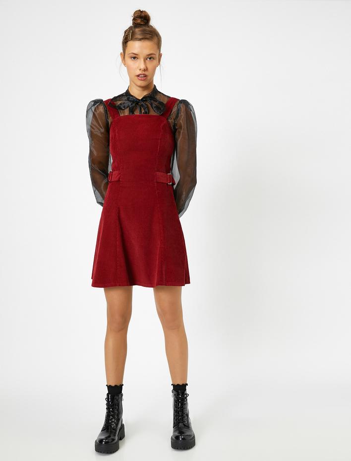  Kemer Detaylı Kadife Elbise