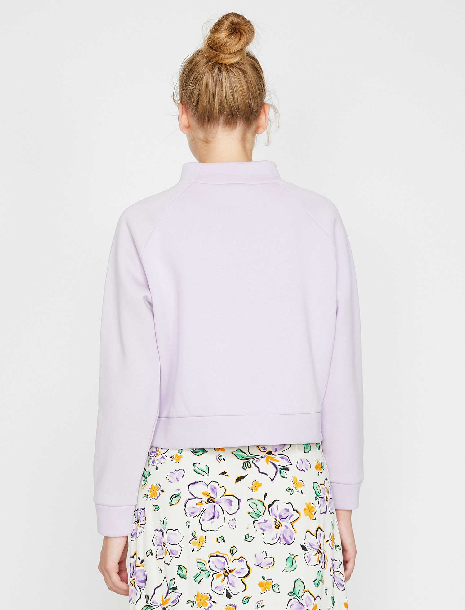   Yüksek Yaka Sweatshirt