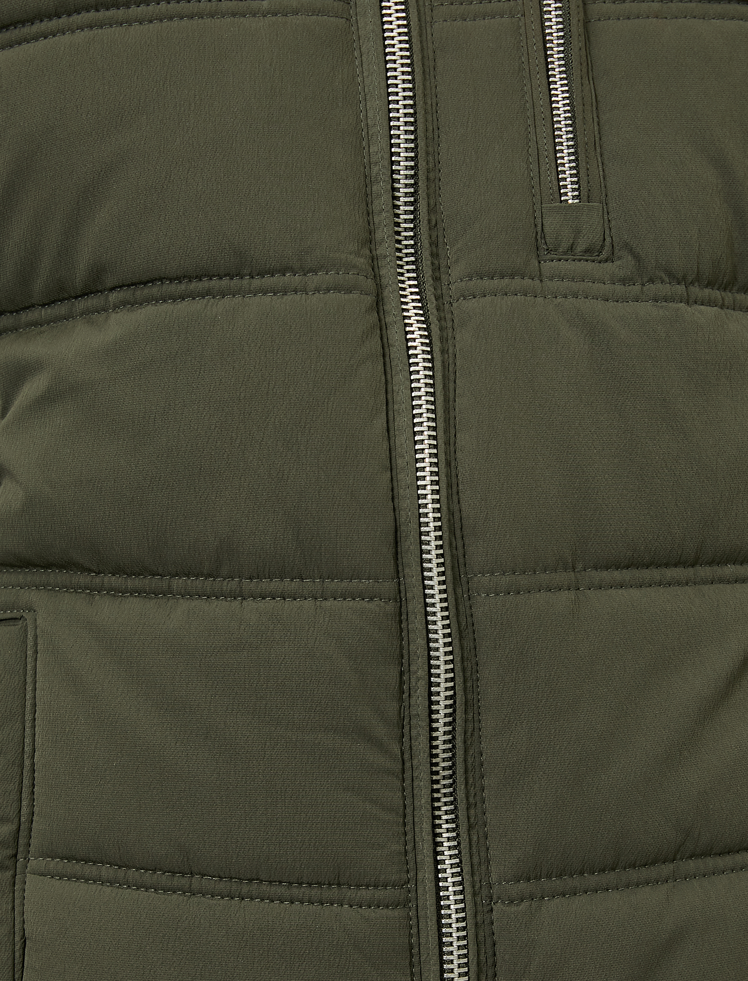   Kapşonlu Şişme Mont Cep Detaylı