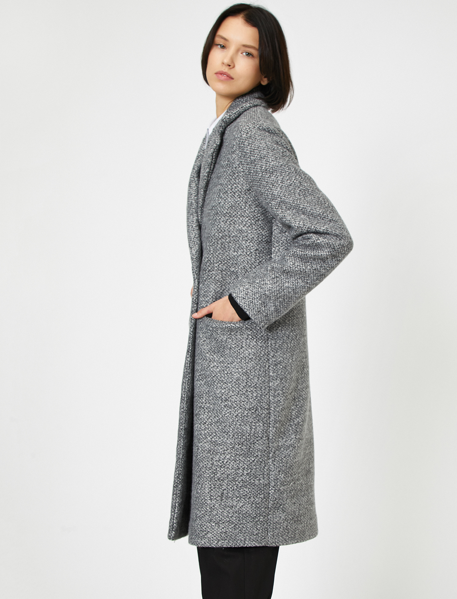 Düğme Detaylı Kaban