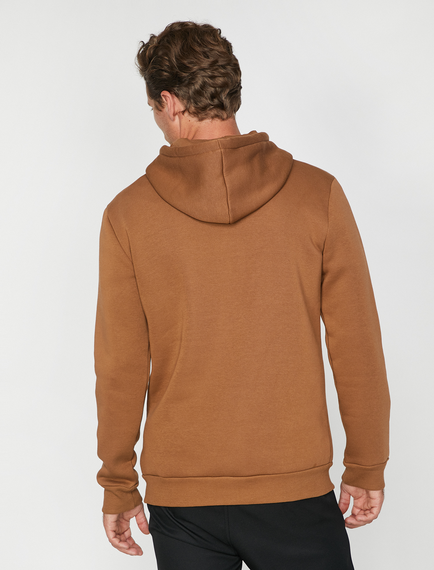   Kapüşonlu Sweatshirt