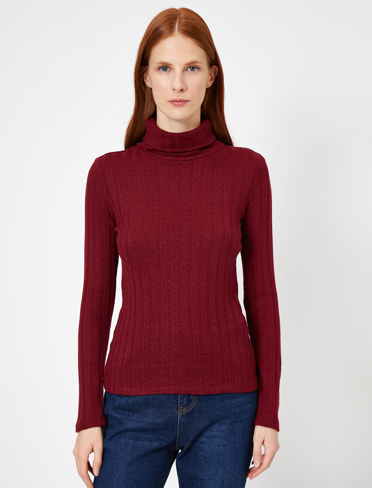   Yüksek Yaka Tişört