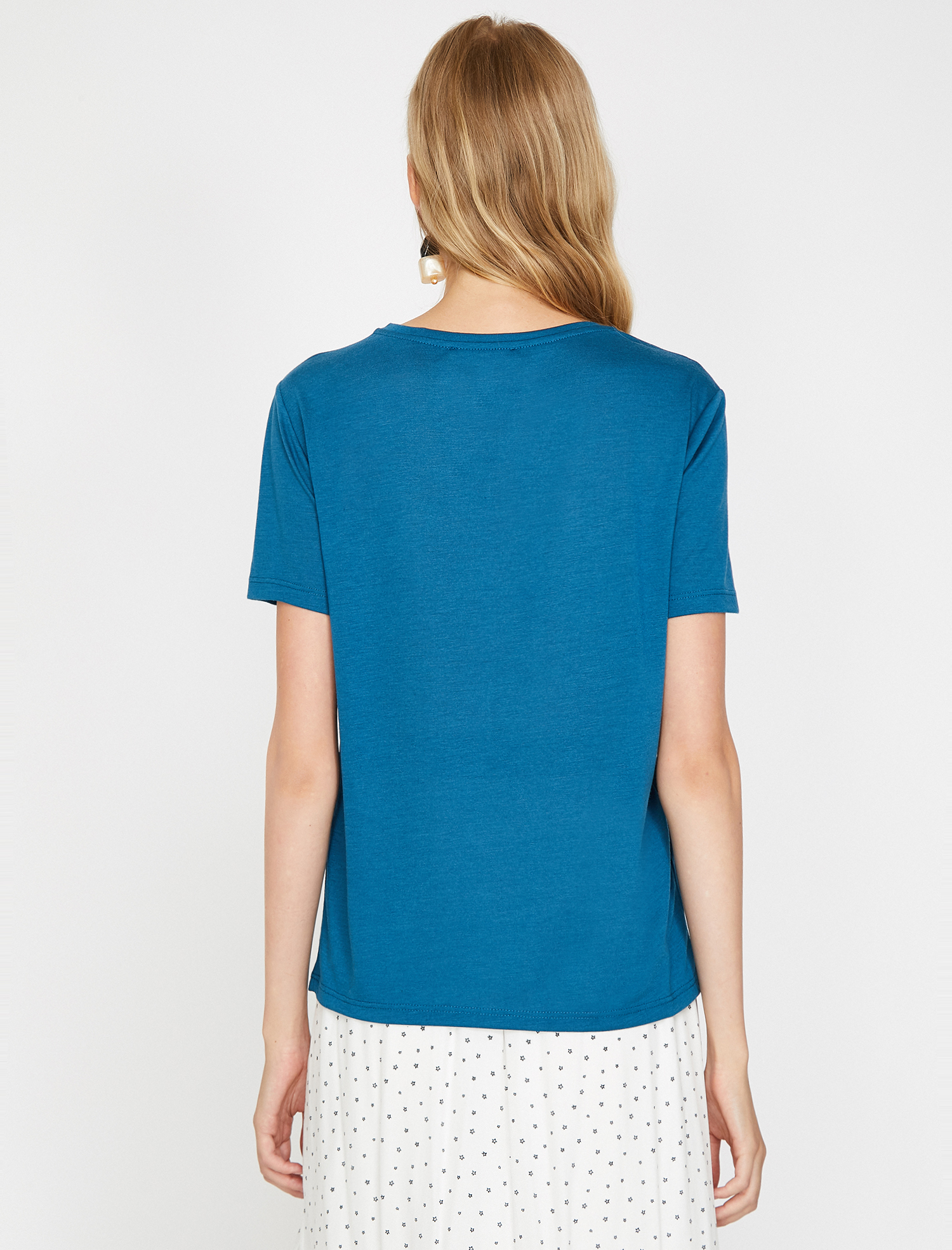   Boncuk Detaylı Tişört