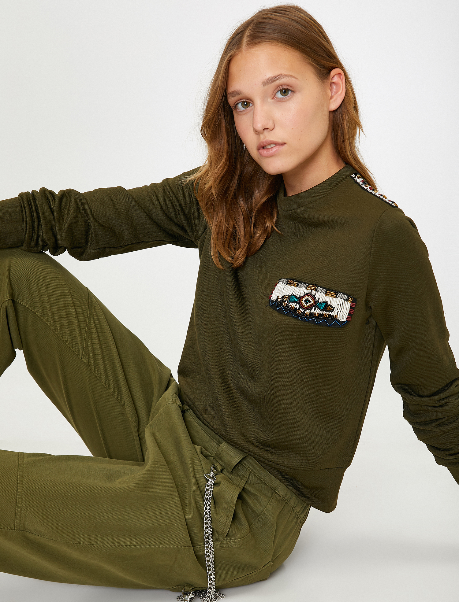   Boncuk Detaylı Sweatshirt