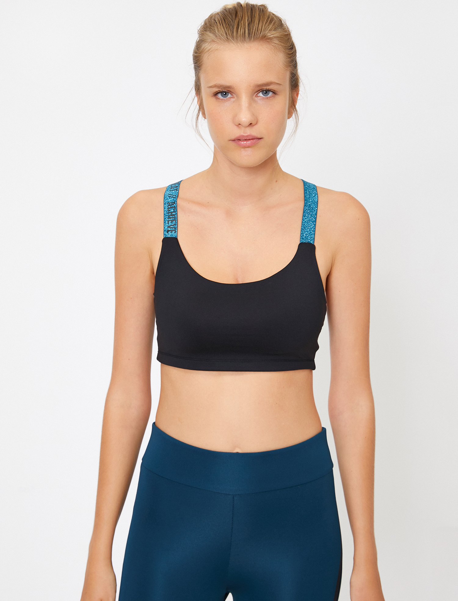   Askı Detaylı Sporcu Sütyeni