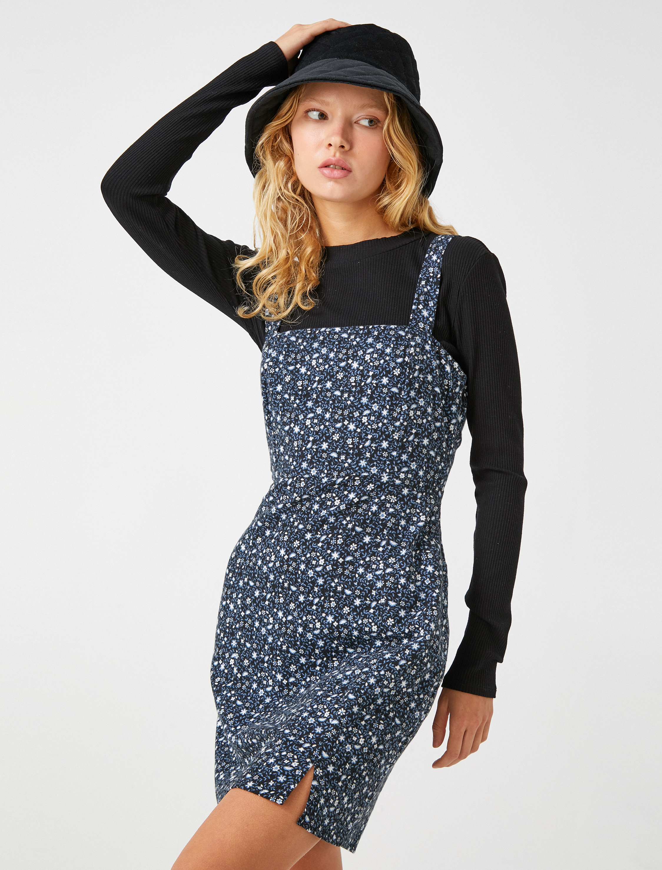   Çiçekli Elbise Pamuklu Yırtmaç Detaylı