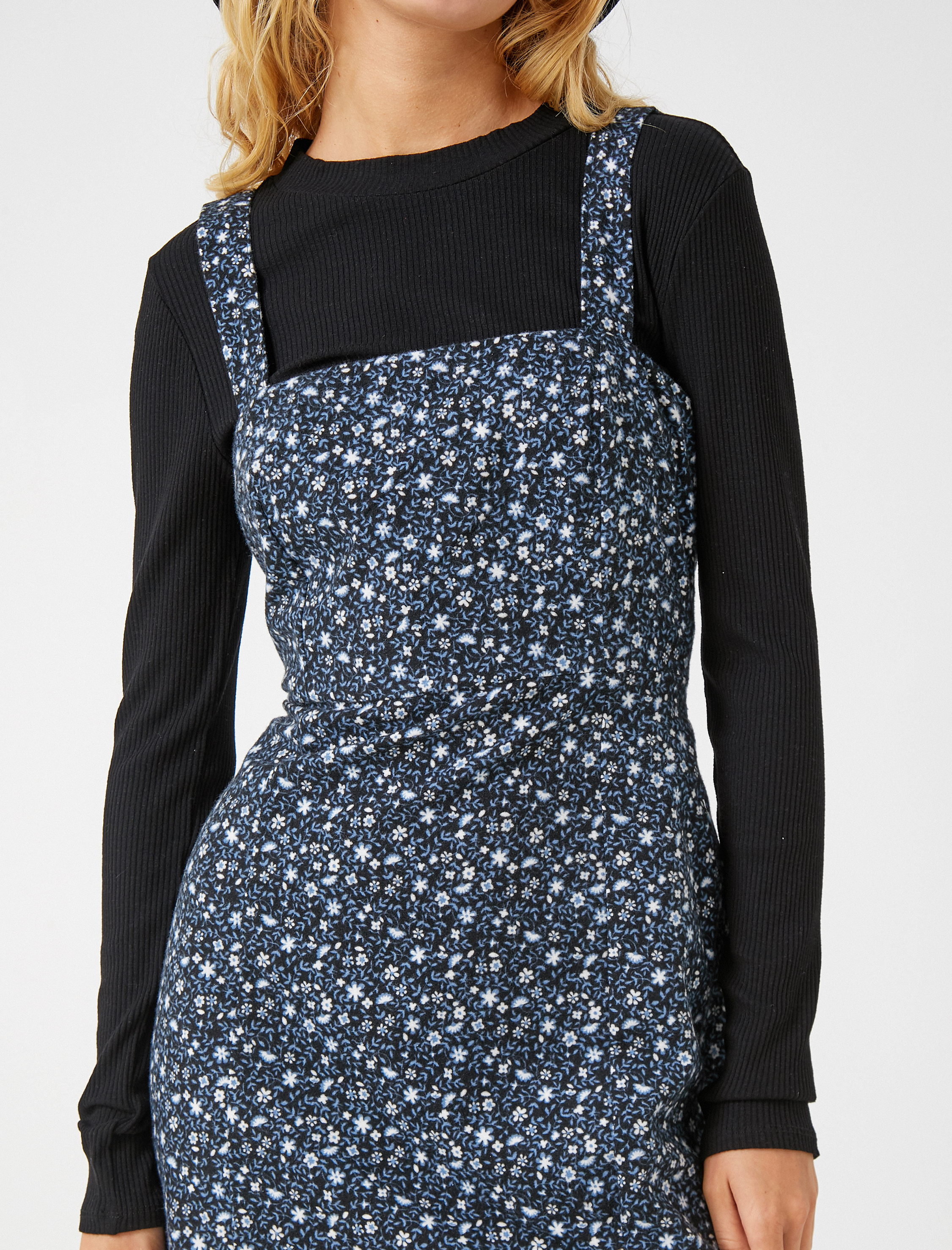   Çiçekli Elbise Pamuklu Yırtmaç Detaylı