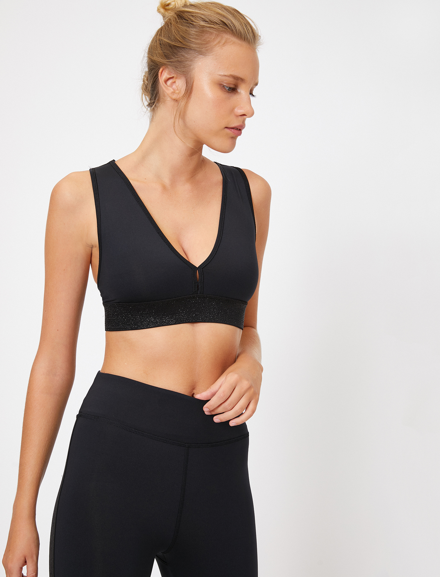 V Yaka Sporcu Sütyeni