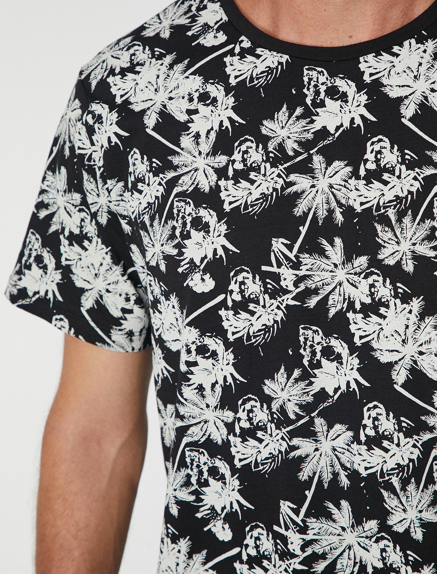 Desenli Tişört Kısa Kollu