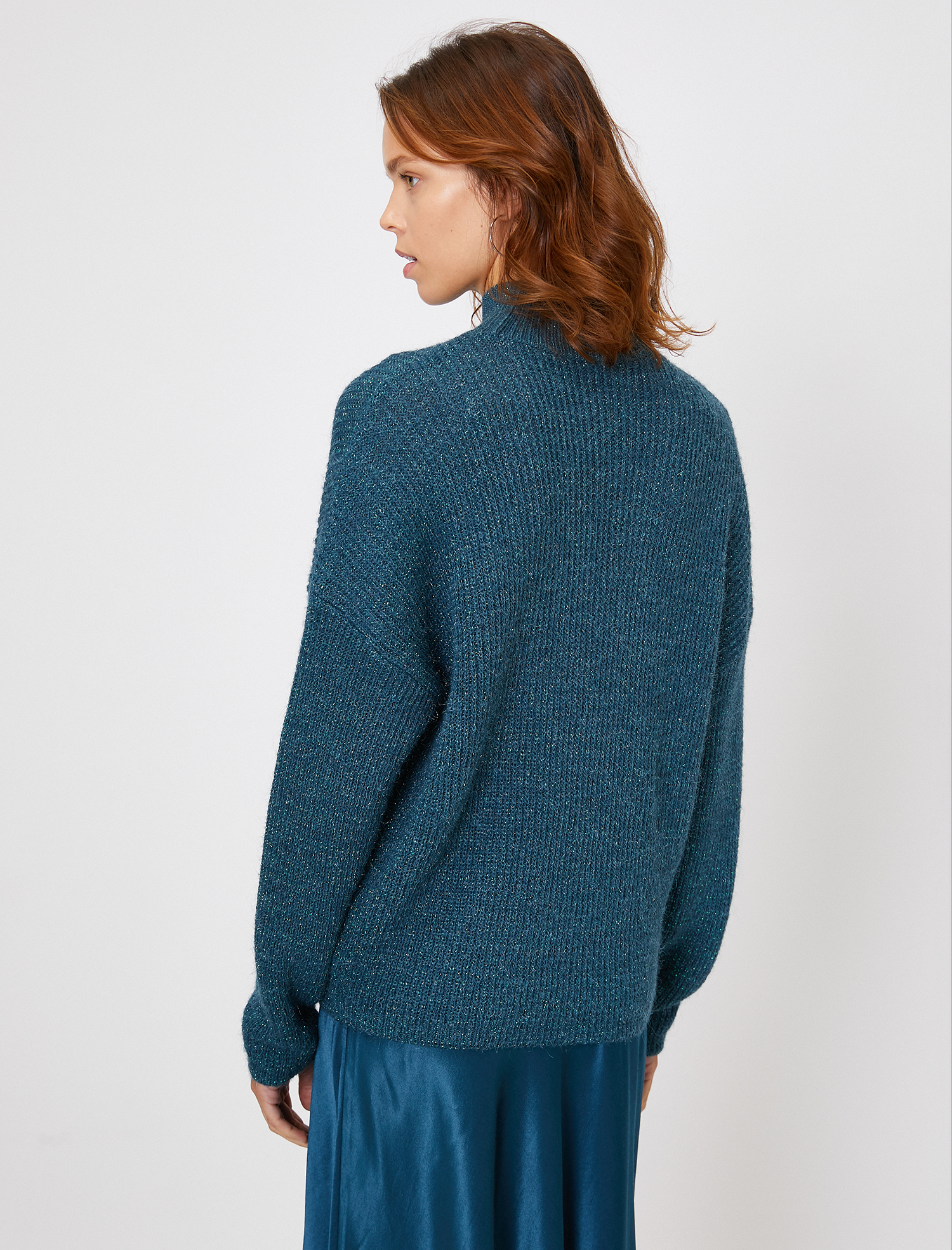   Yüksek Yaka Triko Kazak