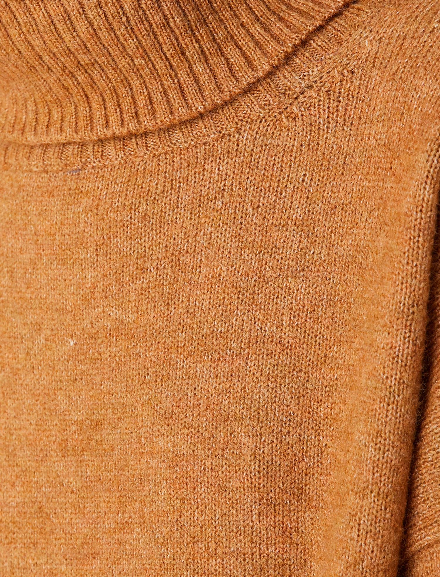   Boğazlı Triko Tunik