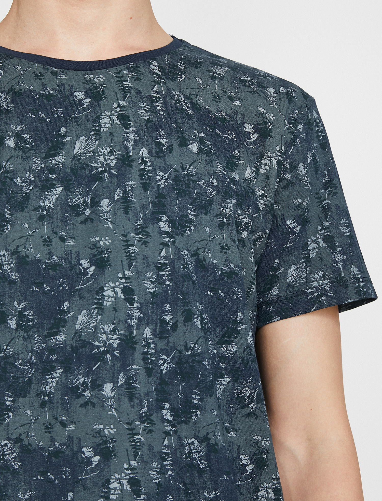   Desenli Tişört Kısa Kollu