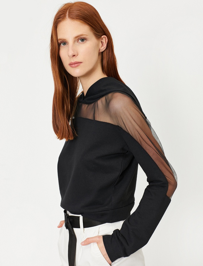  Kapüşonlu Tül Detaylı Uzun Kollu Sweatshirt